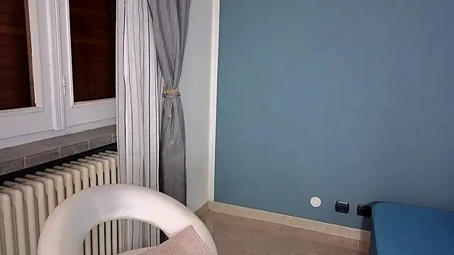 melinda 87 online show from February 12, 2026, 4:40 pm