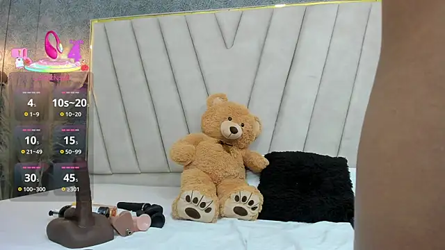 Snapshot of AmyStar1 chatting on January 8, 2026, 9:43 pm AmyStar1 online show from January 8, 2026, 9:43 pm