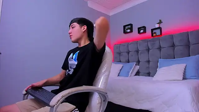 Ares di martin online show from November 26, 2025, 6:24 am