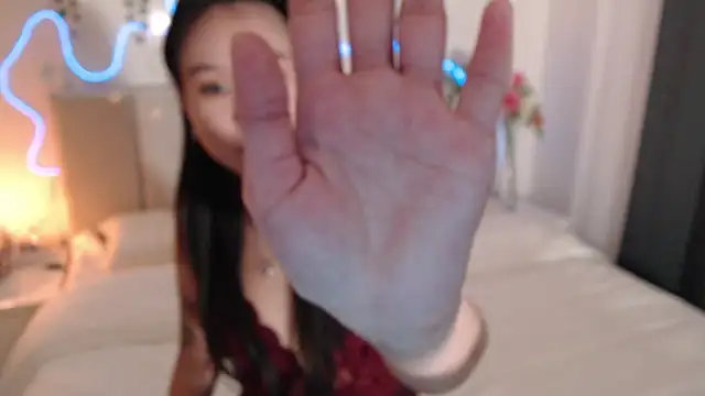 Snapshot of yuna_k chatting on April 12, 2026, 10:24 pm yuna k online show from April 12, 2026, 10:24 pm