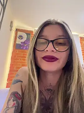 Snapshot of KoraSweett chatting on February 14, 2026, 8:53 pm KoraSweett online show from February 14, 2026, 8:53 pm