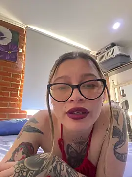 Snapshot of KoraSweett chatting on February 4, 2026, 8:26 pm KoraSweett online show from February 4, 2026, 8:26 pm