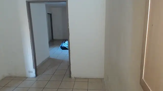 Snapshot of BlondZilla chatting on December 2, 2025, 11:17 pm BlondZilla online show from December 2, 2025, 11:17 pm