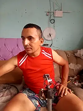 Snapshot of miroqui143 chatting on February 8, 2026, 3:21 pm miroqui143 online show from February 8, 2026, 3:21 pm