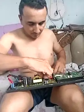 Snapshot of miroqui143 chatting on February 19, 2026, 2:25 pm miroqui143 online show from February 19, 2026, 2:25 pm