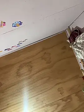 kiittyselenita online show from March 3, 2026, 2:40 am