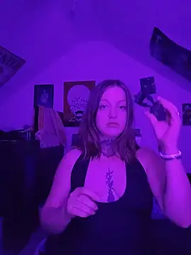 Amatrice X online show from June 8, 2026, 8:31 pm