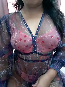 Snapshot of Aavya_007 chatting on November 9, 2025, 7:45 am Aavya 007 online show from November 9, 2025, 7:45 am