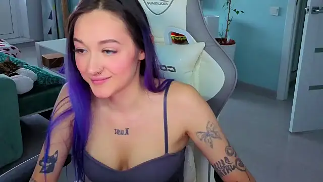 Im suka online show from April 6, 2026, 4:46 am