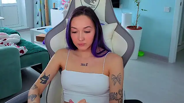 Im suka online show from March 15, 2026, 4:30 am