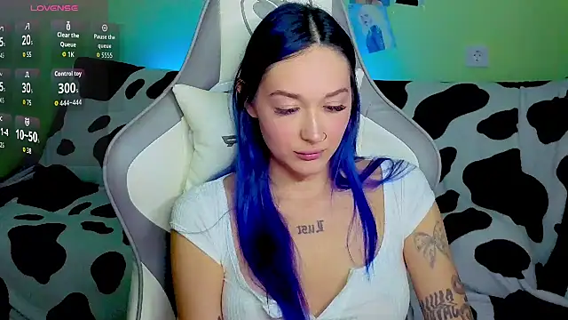 Im suka online show from October 13, 2025, 2:46 am