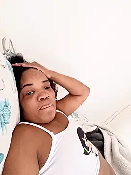 bruna6937 online show from March 2, 2026, 4:14 pm