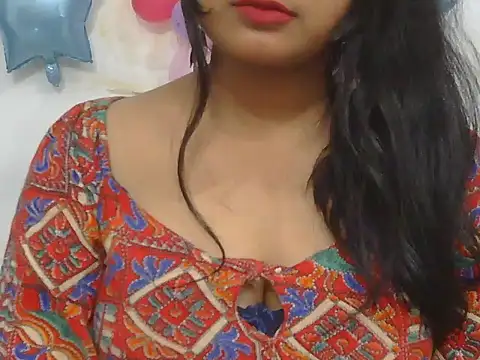 Snapshot of POOJA_199 chatting on December 19, 2025, 8:49 am POOJA 199 online show from December 19, 2025, 8:49 am