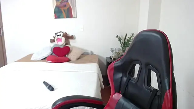 Snapshot of Secret_Bella chatting on November 27, 2025, 11:32 am Secret Bella online show from November 27, 2025, 11:32 am