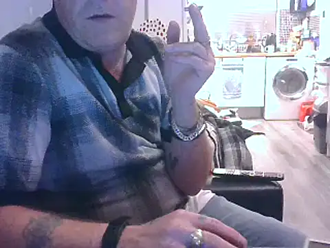 Snapshot of hefin18 chatting on January 30, 2025, 9:58 pm hefin18 online show from January 30, 2025, 9:58 pm