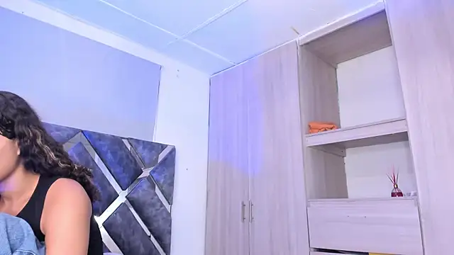 candice777 online show from November 15, 2025, 11:14 am