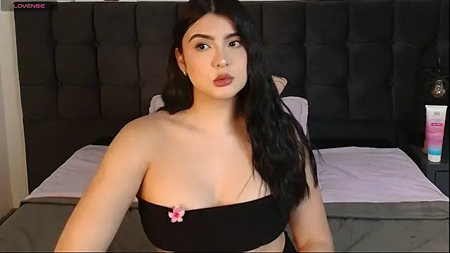 Snapshot of Sweety_Nicole_ chatting on November 7, 2025, 5:01 am Sweety Nicole online show from November 7, 2025, 5:01 am