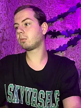 Snapshot of sal0mka chatting on October 25, 2025, 9:04 pm sal0mka online show from October 25, 2025, 9:04 pm