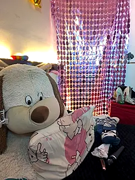 Nicol V online show from November 13, 2025, 5:11 am