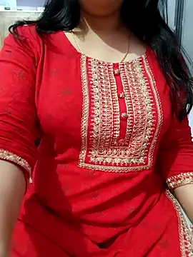 Snapshot of roshni_agrawal0 chatting on November 24, 2025, 3:56 pm roshni agrawal0 online show from November 24, 2025, 3:56 pm