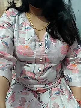 Snapshot of roshni_agrawal0 chatting on November 18, 2025, 5:44 am roshni agrawal0 online show from November 18, 2025, 5:44 am