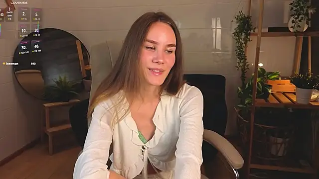 Snapshot of _Clare_Florence_ chatting on September 21, 2025, 2:22 pm  Clare Florence  online show from September 21, 2025, 2:22 pm