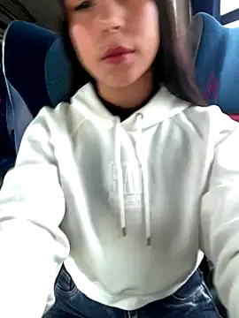 Snapshot of Sarahcutexoxox chatting on October 5, 2025, 6:31 pm Sarahcutexoxox online show from October 5, 2025, 6:31 pm