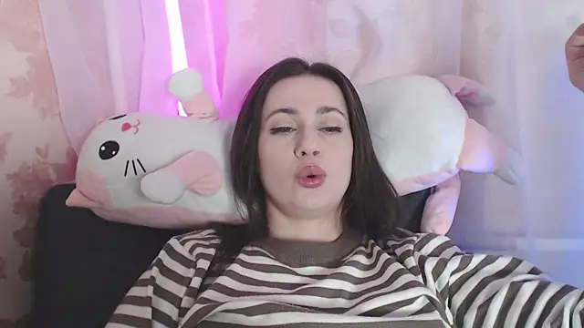 Snapshot of lustxSALLY chatting on November 13, 2025, 6:39 am lustxSALLY online show from November 13, 2025, 6:39 am