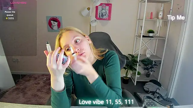 Snapshot of Anna_Chelsea chatting on February 17, 2026, 12:41 am Anna Chelsea online show from February 17, 2026, 12:41 am