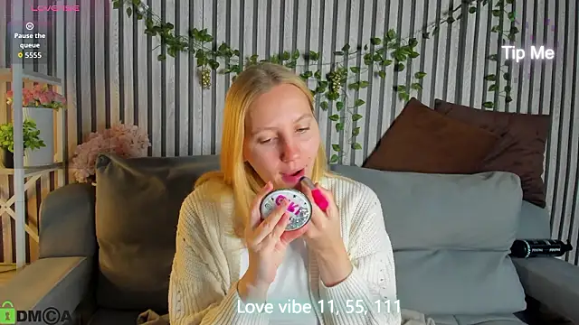 Snapshot of Anna_Chelsea chatting on February 12, 2026, 11:48 pm Anna Chelsea online show from February 12, 2026, 11:48 pm