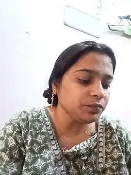 Snapshot of Trisha_71 chatting on November 3, 2025, 5:23 am Trisha 71 online show from November 3, 2025, 5:23 am