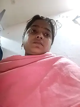 Snapshot of Trisha_71 chatting on November 28, 2025, 12:55 am Trisha 71 online show from November 28, 2025, 12:55 am