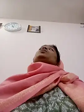 Snapshot of Trisha_71 chatting on November 27, 2025, 5:41 am Trisha 71 online show from November 27, 2025, 5:41 am