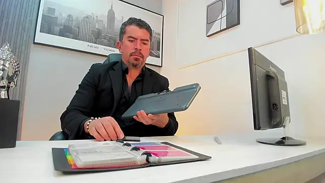 Snapshot of JuanKFit_45 chatting on July 26, 2026, 5:03 am JuanKFit 45 online show from July 26, 2026, 5:03 am