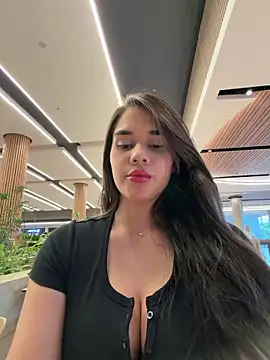 BellaLeclair online show from March 27, 2026, 10:43 pm