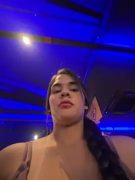 Snapshot of BellaLeclair chatting on February 11, 2026, 5:13 pm BellaLeclair online show from February 11, 2026, 5:13 pm