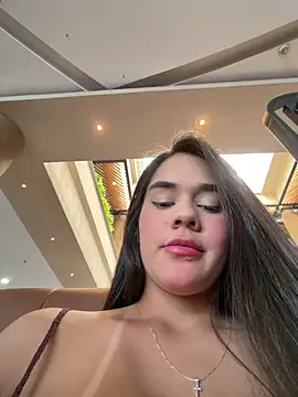 Snapshot of BellaLeclair chatting on February 10, 2026, 6:29 pm BellaLeclair online show from February 10, 2026, 6:29 pm