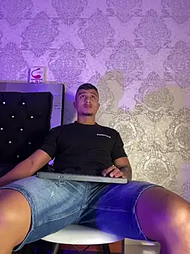 ThiagoBlaze online show from March 20, 2026, 11:55 am