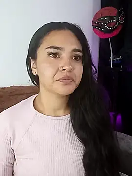 Snapshot of meli__brown chatting on November 4, 2025, 3:43 am meli brown online show from November 4, 2025, 3:43 am