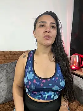 Snapshot of meli__brown chatting on November 17, 2025, 3:32 am meli brown online show from November 17, 2025, 3:32 am