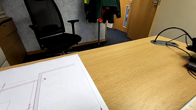 Snapshot of Oorse1966 chatting on October 29, 2025, 12:48 pm Oorse1966 online show from October 29, 2025, 12:48 pm