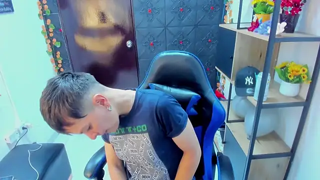  Hannah Hot online show from April 9, 2026, 2:57 am