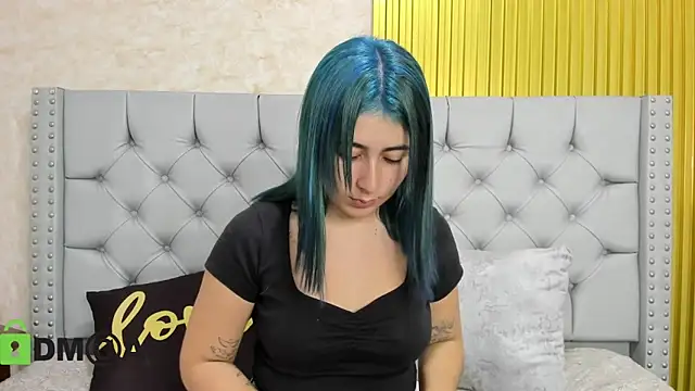 Skarlet 04 online show from November 5, 2025, 4:10 pm