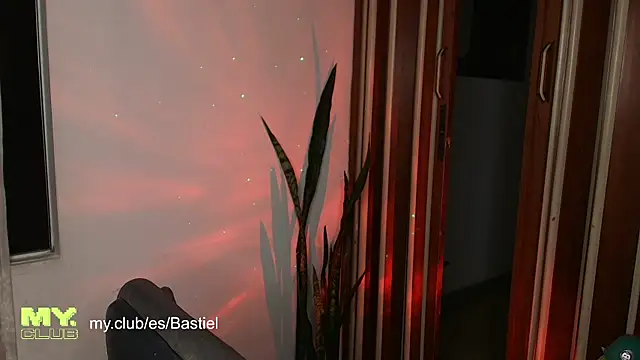 Mihail leroy online show from March 28, 2026, 1:28 am