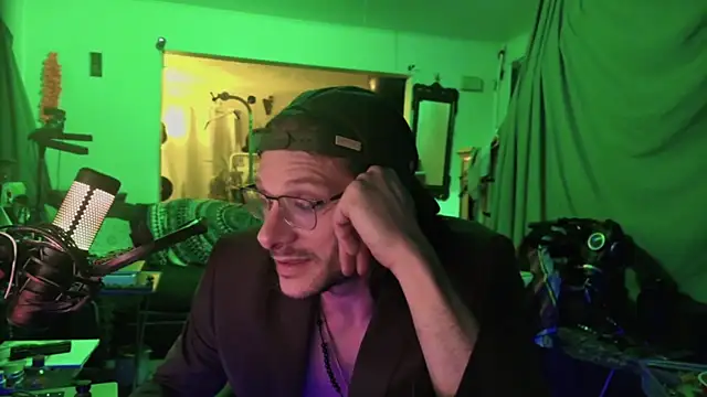 Snapshot of MasterDaddyCool chatting on February 24, 2026, 5:08 am MasterDaddyCool online show from February 24, 2026, 5:08 am