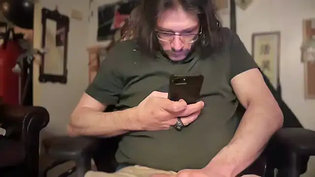 Snapshot of MasterDaddyCool chatting on January 16, 2026, 4:27 am MasterDaddyCool online show from January 16, 2026, 4:27 am