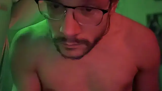 Snapshot of MasterDaddyCool chatting on January 6, 2026, 7:01 am MasterDaddyCool online show from January 6, 2026, 7:01 am