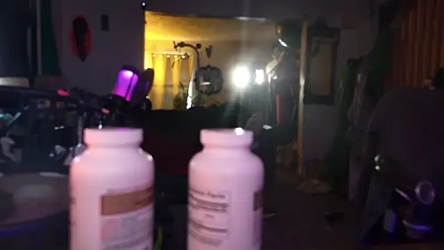 MasterDaddyCool online show from December 1, 2025, 1:45 pm