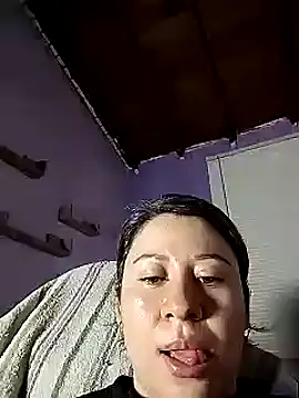 Snapshot of luna_desiree chatting on October 16, 2025, 11:13 pm luna desiree online show from October 16, 2025, 11:13 pm