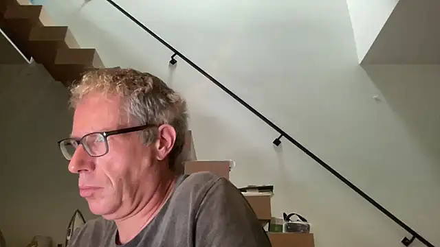 choupipat1 online show from September 9, 2025, 7:40 am